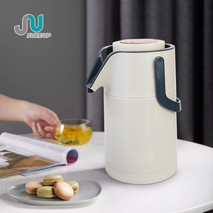 360 °   Carafe isotherme 1L en silicone souple avec intérieur en acier inoxydable – Cadeau de <span class=keywords><strong>déménagement</strong></span>, coffrets cadeaux d'affaires, cadeaux d'<span class=keywords><strong>entreprise</strong></span> - Product Image 6