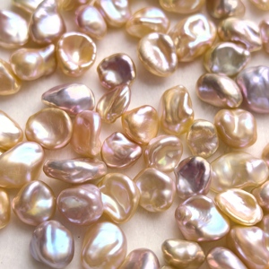 Perles Keshi Baroque d'Eau Douce Sans Noyau, Blanc Rose Violet, Forme Irrégulière, Nacre Solide, Vendues au Poids, Taille au Choix - Product Image 2