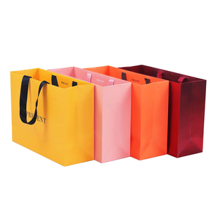 Wholesale Custom Boutique <b>White</b> <b>Paper</b> <b>Bags</b> Custom Logo Recyclable Gift <b>Bag</b> With Your Logo And Design - Product Image 6