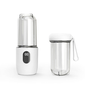 Mixeur Portable USB Rechargeable Multifonctionnel avec Récipient en Plastique de Qualité Alimentaire pour <span class=keywords><strong>la</strong></span> Maison, <span class=keywords><strong>la</strong></span> <span class=keywords><strong>Cuisine</strong></span> et l'Utilisation en Extérieur - Product Image 5