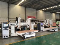 Ağır Hizmet Tipi 4 Eksenli CNC İşleme Merkezi Çift Kafalı Ahşap Router Akıllı Ahşap İşleme Kesme Freze Makinesi