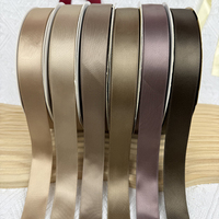 Ruban en satin polyester brillant de couleur unie en rouleau pour la décoration de mariage, l'emballage de cadeaux, les nœuds pour cheveux et les arrangements floraux