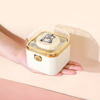 Romantischer drehbarer Ring-Kerzenlicht-Überraschungs-Valentinstagsgeschenkbox mit Samtfutter, Bärenkuchen-Schmuckorganizer, Liebe