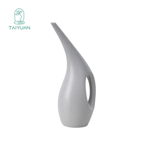 Watering Can Watering Can Wholesale Price Handheld Sprinkler Watering Can PP Plastic Curved Long Nozzle Sprinkling Watering Pot