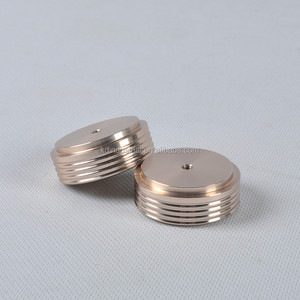 Pieds d'isolation pour amplificateur en aluminium massif plaqué or de qualité audiophile 44x17mm avec anneau d'amortissement en silicone pour amplificateur à tubes <span class=keywords><strong>HiFi</strong></span> - Product Image 1