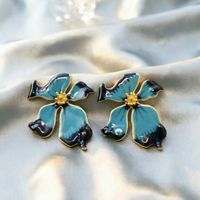 Boucles d'oreilles vintage bleu iris, style rustique et émail, boucles d'oreilles fleur exagérées, bijoux tendance pour femmes