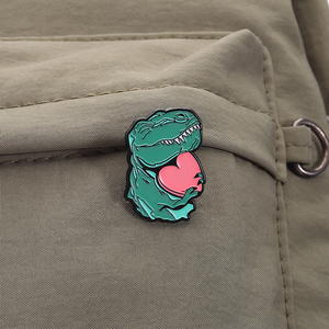 Humorous Dinosaur Esmalte Pin Cartoon Verde Dino Broche Lapel Badge Jóias Presente para Amigos Mochila Atacado - Product Image 3