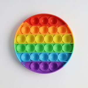 Planche sensorielle Pop-It personnalisée arc-en-ciel pour soulager le stress |   Jouet anti-stress amusant et relaxant pour enfants et adultes - Product Image 3