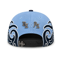 Casquette de baseball élégante à 5 panneaux, brodée sur mesure, doublure en satin, boucle métallique, épingles et strass
