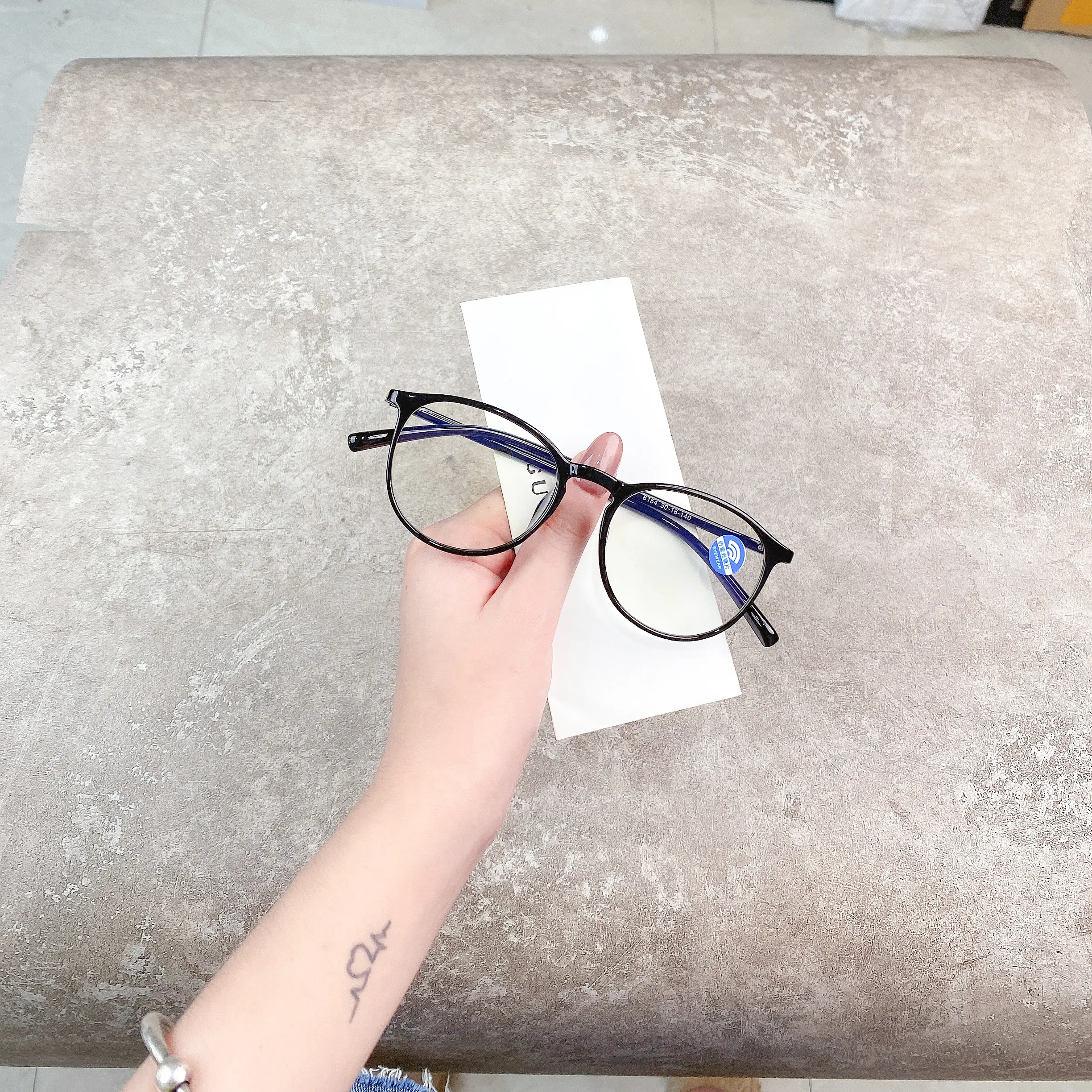 ล่าสุดจีนใหม่แว่นตากรอบแฟชั่น Designer ราคาถูก Anti Blue Light Blocking แว่นตาคอมพิวเตอร์ Dropshipping