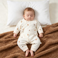 Tenue pour nouveau-né, barboteuse pour bébé, coton doux, ouverture oblique, fermeture à bande magique, manches longues, adorable motif d'ours et de cœur, body pour bébé