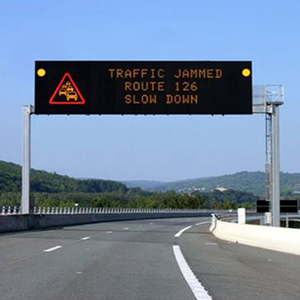 Tablero de información a todo color de carretera de Venta caliente de señal de mensaje variable de tráfico para uso de seguridad vial de tráfico de carretera - Product Image 5