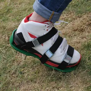 Scarpe aeratore da prato con piastra in acciaio inossidabile installazione gratuita sandalo aerante a spillo per impieghi gravosi per giardino da giardino