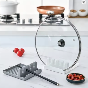 Estante de Cocina Multifuncional de Plástico con Espátula, Cuchara y Tapa, con Tapete Antideslizante, Gancho <span class=keywords><strong>para</strong></span> Ollas y Soporte de Pared - Product Image 1