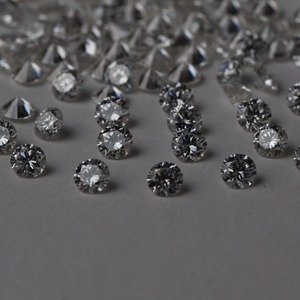 Diamantes naturales sueltos de corte redondo cultivado en laboratorio blanco de 2mm certificados para aplicaciones de joyería GIA IGI-VS & EF - Product Image 4