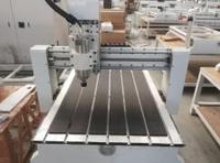 Machine à graver CNC de bureau miniature 6090 Atc 4 axes la plus populaire, petite machine à fraiser CNC pour le travail du bois