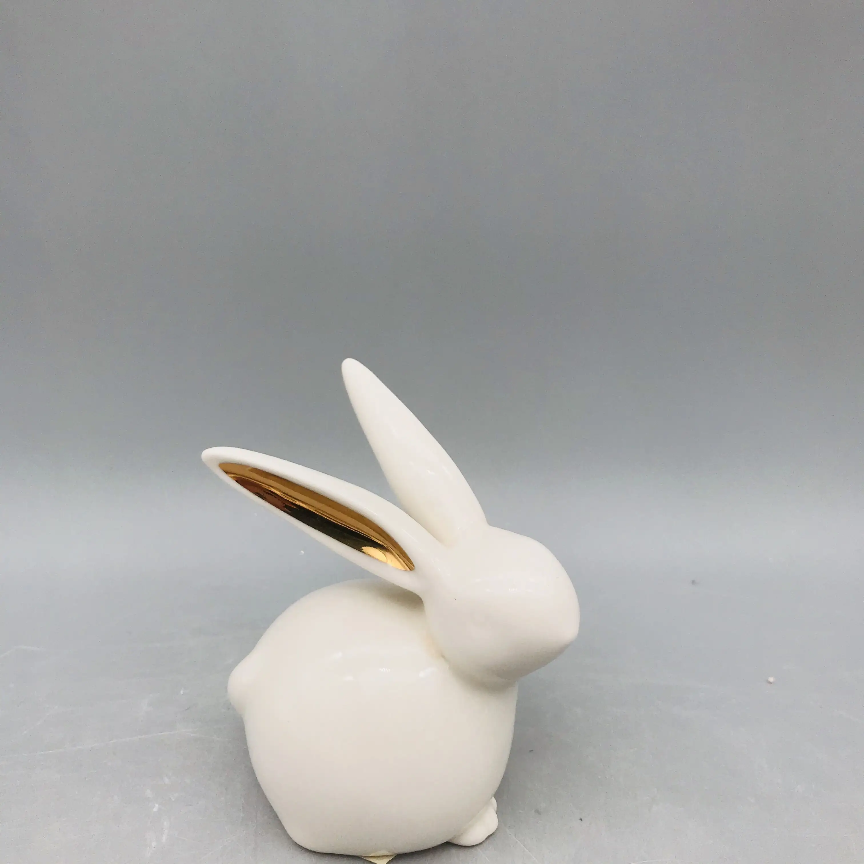 セラミックウサギ小型白い磁器ゴールド耳付き