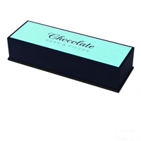 Boîte à chocolats rigide haut de gamme faite à la main pour la Saint-Valentin, en carton alimentaire recyclable, avec 12 compartiments, revêtement imperméable et doublure en éponge
