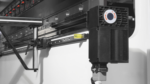 Prensa Plegadora Hidráulica CNC WC67K-220T/3200 de <span class=keywords><strong>220</strong></span> Toneladas y 3200 mm para Acero Inoxidable - Product Image 3