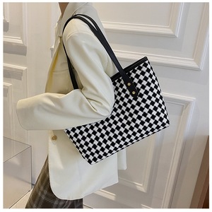 IStapromo Gifts Trendy Women's Lightweight Waterproof Nylon Shoulder & Crossbody Bag Portable Versatile Design for Shopping - Product Image 3