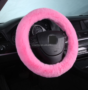 2022 meilleure vente accessoires de voiture doux anti-dérapant Auto décoration fourrure <span class=keywords><strong>volant</strong></span> <span class=keywords><strong>couvre</strong></span> - Product Image 2
