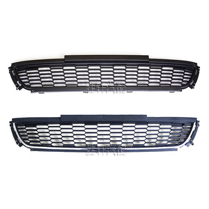 Rejilla Inferior Delantera para Volkswagen Polo 2011-2013, Plástico ABS, Totalmente Negra con Rayas Electrochapadas - Product Image 1