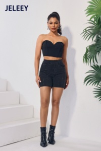 Elegantes Shorts de Mezclilla Negros de Cintura Alta, Cómodos y Ajustados con Pedrería Estampada en Caliente para Uso Diario - Product Image 4