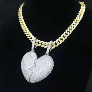 Colgante de latón con forma de corazón para hombre y mujer, joyería de lujo, gran tamaño, estilo Hip Hop, 1 unidad - Product Image 3