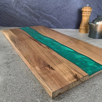 Planche à découper en bois avec résine à motif de rivière, plateau de service pour steak, fromage et pain, planche à pizza et à fruits