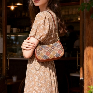 <span class=keywords><strong>Borsa</strong></span> a <span class=keywords><strong>tracolla</strong></span> a mezzaluna per le donne stampata sughero sotto le ascelle con chiusura a cerniera Logo personalizzato - Product Image 5
