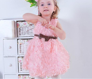 Robe de fête pour enfants de couleur unie avec plusieurs volants - Boutique chinoise - Product Image 3