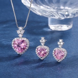 Fashion Jewelry Eco-friendly Copper Romantic 9*9MM Pink Zircon Heart Necklace and <b>Earrings</b> <b>Set</b> for Valentine's Day Gift - Product Image 3