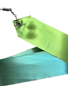 Ruban de danse en satin dégradé vert-bleu avec poignée rouge pour la scène, vente en gros - Product Image 2