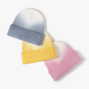 Bán buôn tùy chỉnh thực hiện thêu Acrylic dệt kim Beanie Hat cho tùy chỉnh đan Beanie cáp đan Beanie