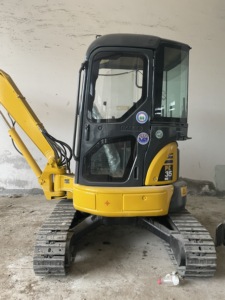 Excavadora KOMATSU 35 Usada de Alta Calidad, Komatsu PC35MR de 3.5 Toneladas, 90% Nueva, Original, con EPA y CE, para Excavación Agrícola - Product Image 1