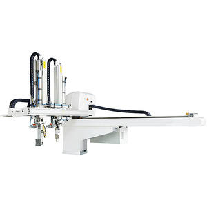 Bras de <span class=keywords><strong>robot</strong></span> industriel CNC 3 axes pour moulage par injection Grand noyau d'interface Euromap12/67 <span class=keywords><strong>5</strong></span> axes comprenant un roulement de pompe PLC - Product Image 2