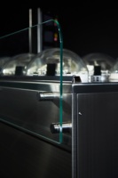 Gelatomachine met voorraadbak, type frontbar, voor het maken, bewaren en direct serveren en presenteren van gelato.