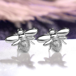 Orecchini a Perno a Forma di Ape per Donne, Accessori di Moda Carini Stile Insetto per Uso Quotidiano - Product Image 6