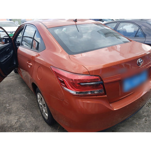 Guazi 2017 Toyota <span class=keywords><strong>YARiS</strong></span> L Zhi Xiang Sedán Usado, Motor de Combustión, Tracción Delantera, Automático, 5 Asientos, Volante a la Izquierda, Color Amarillo, 1.5L - Product Image 4