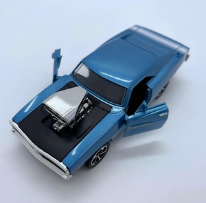 Modellino <span class=keywords><strong>Auto</strong></span> Classica Vintage in Metallo Pressofuso 1:32 con Funzione Pull-Back, Certificato CE e Conforme RoHS, per Età 8-13 Anni - Vendita all'Ingrosso - Product Image 3