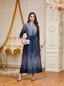 Abaya <span class=keywords><strong>Dubai</strong></span> Türkei Übergröße Polyester Hochzeitskleid mit Plissee vorne, offenem Kragen und Umlegekragen für muslimische arabische Frauen - Product Image 1