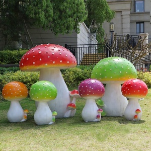 Ensemble de statues champignon surdimensionnées-Décor de conte de <span class=keywords><strong>fées</strong></span> en fibre de verre résistant aux intempéries pour parcs et centres de villégiature - Product Image 1