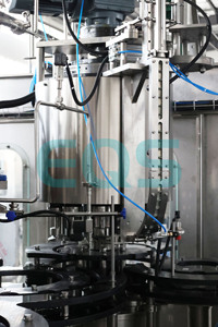 Machine de remplissage industrielle haute performance pour bouteilles de bière en verre, <span class=keywords><strong>double</strong></span> pré-évacuation, sous vide et contre-pression, automatique pour boissons - Product Image 2