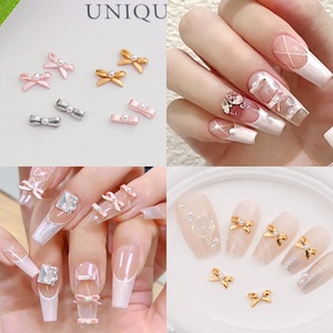 Ballet en or rose <span class=keywords><strong>chaussures</strong></span> <span class=keywords><strong>de</strong></span> danse ruban Nail Art décoration 2.5*8mm ballerine fille <span class=keywords><strong>chaussures</strong></span> nœud ongles pièces breloques bricolage Mnaicure - Product Image 4