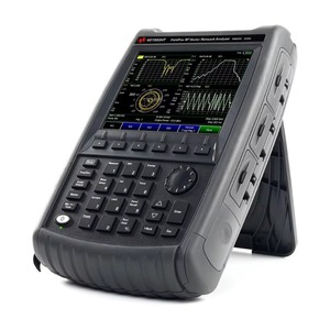 Analyseur de réseau micro-ondes portable Keysight / Agilent N9927a Fieldfox, 18 GHz - Product Image 3