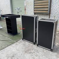 Tour de contrôle Pioneer XZF-DJCTBLCASEMK2, podium DJ et valises de transport