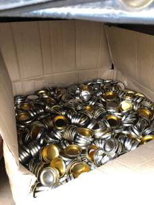 Embouts décoratifs en métal pour emballage de tubes en papier de qualité supérieure Accessoires de haute qualité à bon prix - Product Image 4