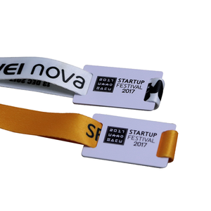 Tùy chỉnh Mini RFID NFC kiểm soát truy cập PVC dây đeo cổ tay sự kiện lễ hội không thấm nước 13.56MHz tần số ntag213 chip mã QR - Product Image 1