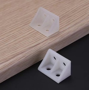 Conector de soporte de ángulo recto de 90 grados de plástico novedoso laminado de armario de cinco accesorios para muebles de cocina y baño - Product Image 2