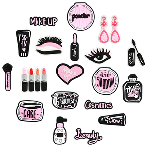 Venta al por mayor <span class=keywords><strong>de</strong></span> fábrica <span class=keywords><strong>de</strong></span> la serie <span class=keywords><strong>de</strong></span> maquillaje suave Pvc zapato encantos sandalias <span class=keywords><strong>de</strong></span> goma ornamento <span class=keywords><strong>para</strong></span> las mujeres decoraciones florales zuecos Accesorios - Product Image 1